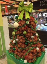 Подборка креативных новогодних ёлок, сделанных своими руками