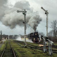 В Польше не только семафоры. Там еще паровозы сохранились..(да и в Англии видимо тоже)