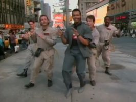 Эх, помню как мы в школе, после просмотра этого фильма, с пацанами ходили как главные герои из фильма, припадая то на одно, то на другое колено, подпевая при этом ранее незнакомые слова из песни!