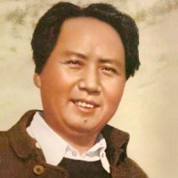 Вероятно с какой-то фотографии сделали. На полный полёт фантазии, без канона, разрешения бы не дали.



Тут похож немного.