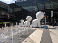 Твоюмать! Ну ведь только только забыл...



"Человеческая многоножка"!! *побежал тошнить*