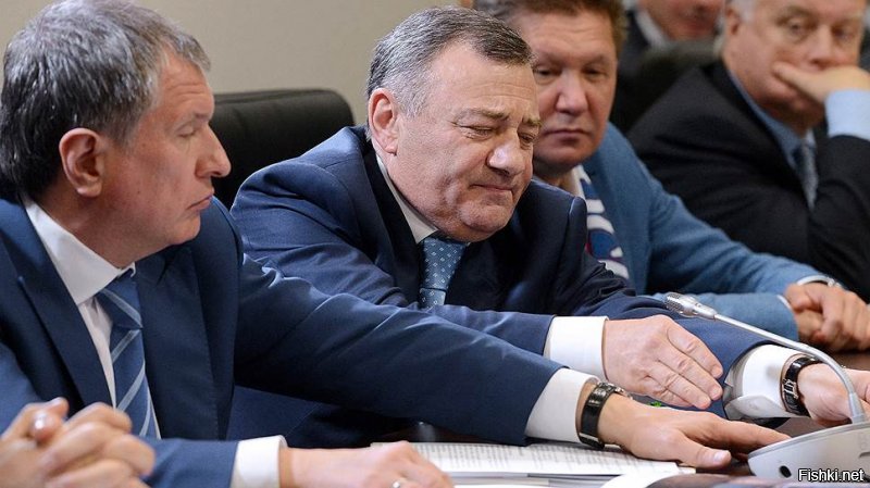 СКАЖИ МНЕ, КТО ТВОИ ДРУЗЬЯ, И Я СКАЖУ ТЕБЕ, КТО ТЫ. (Эврипид)