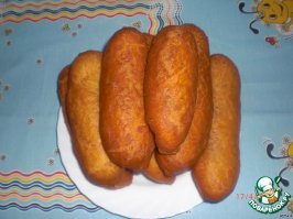 РнД супермаркет "Ассорти" (сеть) на Портовой. Супер хлеб! 
При чем только в этом магазе, как-то забежал в другой (просто по пути было), думал раз Ассорти будет одинаково, ЩАС. Подходя к хлебным полкам понял, "нет пальто" даже запах другой.
И вкус этот хлеб не теряет на следующий день, правда не всегда доживает до оного ))

з.ы И кто помнит вот это лакомство! 7 копеек. 
Часто бралось в магазине, за так, во временное пользование, под майку, продавщицы конечно же не знали  )), скорее всего делали вид, а потом родителям выставлялся счет, ибо магазин родной в соседнем доме, соседнем доме. Дети продавщиц однокашники. Если учишься во вторую смену, то с утра можно напасть на горячие )) 
Помню, проведенную для меня дома небольшую лекцию, о том, "как не хорошо воровать и тому, кто это делает должно быть стыдно." 
НО ОН ЖЕ (пирожок) ТАК ВКУСНЕЕ! и запить водой с колонки... ))

До сих пор немного стыдно. Блин жаль текст лекции дословно не помню,а так может чиновникам прочитал бы.