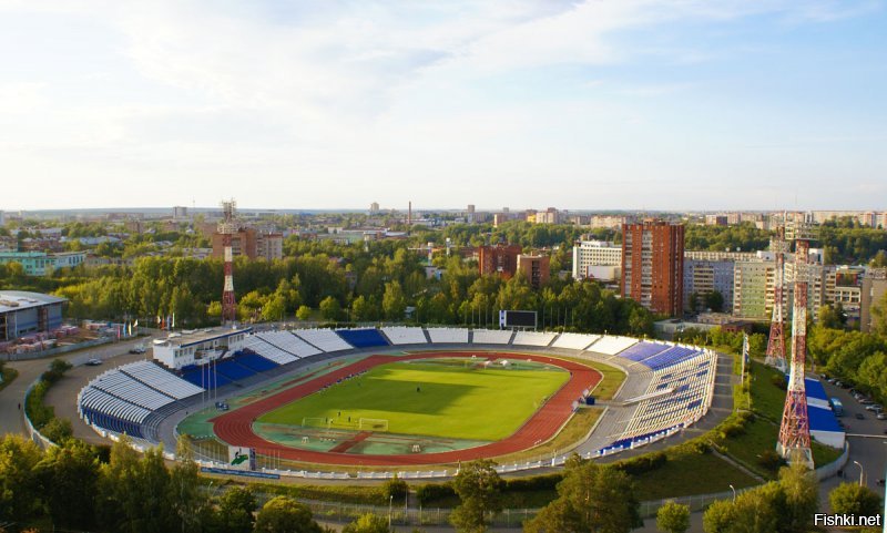 Стадион "Зенит-Ижевск" тоже. Причём вот уже лет 40!