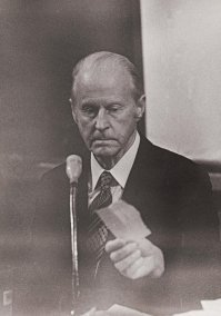 Январь 1985 года
МГУ им . М.В. Ломоносова
Аудитория 2109
Лекция Тура Хейердала для студентов Географического факультета и всех желающих....
Фото мои....