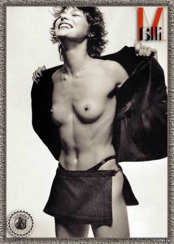 Мила Йовович (Milla Jovovich) сегодня 42