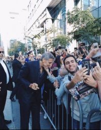 Перепутала известного актера.