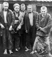 слишком угнетенно преподнесено. Там климат ужасен, особенно для "нью" поселений. Температуры меняются от 18 С до менее чем 4 С в горах на севере штата. Лето - от 36 С на небольшой высоте до 26 С в более высоких областях. Самая высокая температура была отмечена 1994 года и составила +50 С. Самая низкая температура 1951 года и составила -46 C. Там страшная пустыня, которую потом сделали полигоном для испытаний оружия. В пример: Сибирь, также климат не способствует... (фото 30х)