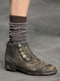 Это искусственно состаренная кожа...