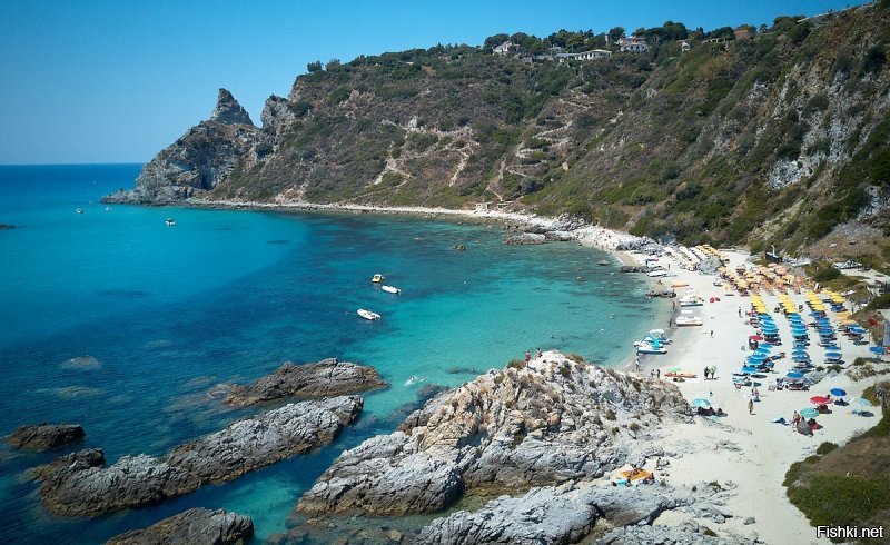 Вот где был - пляж Гротичелли в Калабрии, Италия: