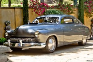 В каждом олдскульном авто есть душа, в отличие от современных мыльниц.