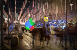 Рождество в Нью-Йорке: атмосферные фото праздничных улиц