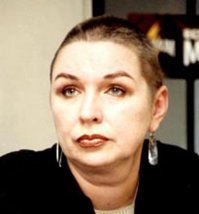 С позволения автора немного добавлю.:)
1. Марианна Цой. Скончалась от рака 27 июня 2005г. Она была старше Виктора на 4 года, и это был её второй брак. Поженились они в 1985 году, после 3х лет знакомства. Расстались в 1989г. Официально они так и не развелись. Отношение к ней было неоднозначным, в большой степени за долгую, в несколько лет, тяжбу с музыкантами группы  Кино , которые претендовали на соавторство с Цоем, на отчисления от продаж и прочего, связанного с наследием Виктора. Марьяна была против.
2. Марина Бутусова. Архитектор, дизайнер, декоратор. Прожили с Вячеславом 13 лет. Развелись на рубеже 80-90х. Сейчас замужем за однокурсником Ильёй.
3. Елена Шахрина. Знакомы с Владимиром с 1976г. Как и Марина Бутусова архитектор и дизайнер.
4. Джоанна Стингрей. В браке с Юрием Каспаряном была с 1987 по 1991г. После вышла замуж за барабанщика группы "Центр"  Александра Васильева, от которого имеет дочь Мэдисон. Ныне замужем за американцем, живёт в Калифорнии. Вроде бы продюсированием занимется. По другой информации - якобы озвученной ей самой - к музыке больше отношения не имеет.
5. Наталья Науменко. Более-менее свежее фото разыскать к сожалению не удалось. По её же воспоминаниям у неё был роман с Цоем. Продюсер "Зоопарка" Андрей Тропилло говорит о некоем Армене, постоянно пропадавшем в гостях у Майка, и в результате уведшего её. Умер Майк 27 августа 1991г. Через неделю после развода с Натальей...
6. Наталья Козловская. Борис Борисыч увёл её у басиста "Аквариума" Михаила Вайнштейна, что впрочем было для БГ в порядке вещей. Прожили всего два года. Но сделали замечательную дочь Алису. После развода Наталья вышла замуж за психотерапевта Дмитрия Овечкина.