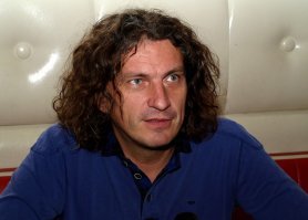 На Кузьму(Андре й Ви кторович Кузьме нко) похож, только Кузьма был очень положительным человеком ;) И останется таким, увы, уже навечно... ;)