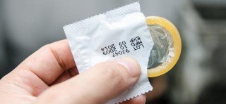 Аттракцион Durex, почувствуй себя.....  хм...