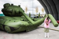 Rolls-Royce и олень: новый танец самого харизматичного миллионера