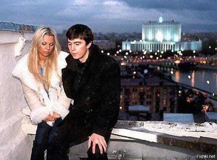Что носили в 2000-е, или Ретроспектива модных нарядов российских звезд
