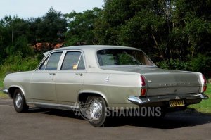 Хороший вышел бы Holden HR.