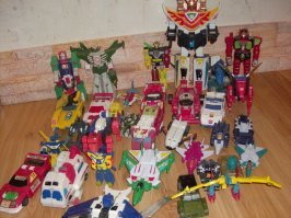 Биониклы это в начале двухтысячных появились гдето + -.
В тренде были трансформеры. =)

А сиськи это конечно хорошо, но мужики на работе не поймут.. =D