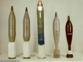 Вы путаете САУ и СУ.
Сейчас САУ означает самоходная артиллерийская установка - то есть орудие полевой артиллерии на бронированном шасси. Конечно она может выстрелить и по танку прямой наводкой, но это скорее последний выстрел в ее жизни...
Или вы имеете в виду что то иное?
Нона бесполезна по танку ибо по своей сути это миномет.