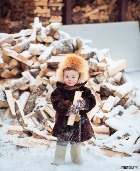 Пацанчика зовут Елисей.