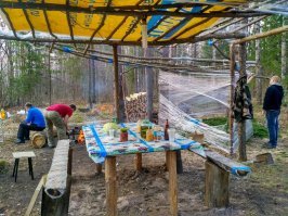 У нас на закрытие охоты такая же хрень была...