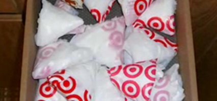 А кто вообще придумал, что пакеты собирают только русские? В интернете полно советов, как правильно хранить эти самые пакеты.