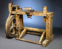 На чердаке у дедушки моего, а ему достался от его дедушки. Я только покрутил в детстве :)