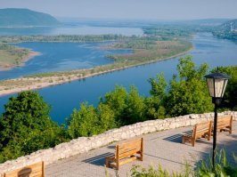 Сколько раз бывал на вертолетке...Ни разу не обращал внимание на это величие.