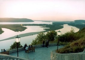 Сколько раз бывал на вертолетке...Ни разу не обращал внимание на это величие.