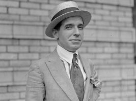 Чарльз Понци со своей схемой видимо вне конкурса проходит.