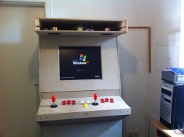 Хехе... Я когда-то тоже строил подобный аппарат. Жаль что так и не вышло довести до ума. Пришлось переезжать в другой город и эту штуковину я не стал с собой брать. Много места занимала. Вот пару фоток не законченной работы. А как было приятно собирать эту штуковину )