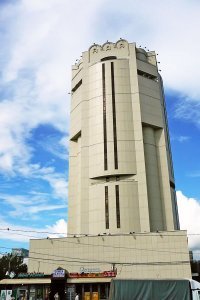 По мне так вот это творение на Калужской полный ппц, всегда ассоциировалось с урной из крематория...