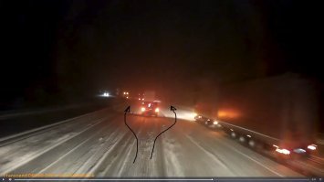 Я всё понимаю: гололед, снег, херовая резина....НО нафига было Транзит бить 30-35 тонной фурой!?! Если там был кто, явно получил тяжелые травмы. Места для маневра было уйма!