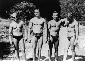 Знаменитости в подростковом возрасте