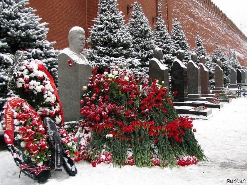 Не вопрос, уже. И в отличие от... , прикладываться не надо.