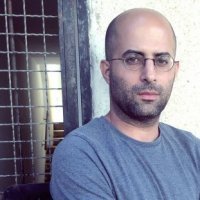 А вот так выглядит автор