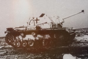 любопытное фото - дважды трофей: СУ-76И в составе Pz.Jg.Abt.128. (декабрь 1943г.)