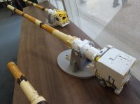 Вот тут уже про Т-14 очень много одного и того же постят, но очевидного не замечают. в чем отличие вооружения от Т-90 к примеру? Пушка. Все на виду.
Вот ствол Т-14 (макет)

Вот стволы Т-90 (от 90 до 90МС)

сравнение

Как сразу заметно визуально есть 2 основных конструктивных отличия самого ствола - отсутствие на стволе эжектора газоотвода и длинна ствола. У всех модификаций 2А46М длинна 6381мм. У новой 2А82-1М длинна больше почти на метр. В купе это дает очень серьезное увеличение мощности выстрела. Но есть еще один момент - из за отсутствия необходимости дополнительно продувать ствол от пороховых газов конструкция пушки упрощается. Что дает рост надежности и отказоустойчивости при снижении цены.
Кстати, я считаю, что модели Т-14 со 152мм орудием не будет, что не отменяет "Арматы" с таким стволом вообще. Вполне возможно в скором времени будет представлена ПТСАУ на этой платформе, и скорее всего, в компоновке схожей с Т-14. Иначе говоря Т-14 и вариант "Арматы" с 152мм орудием будут существовать параллельно, имея разные войсковые задачи.