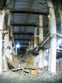 Вот еще пара фото заводов моего региона:
кск,пош,хксм,жби, вагонгмаш и многие другие заводы моего региона разрушены. Республика Хакасия.