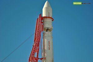 Как-то режет глаза, что ни одной надписи по-русски. Roscosmos, Energia... Раньше не стыдно было писать. А сейчас америкосы обидеться могут? Надо делать так, чтобы иностранцы по-русски писали, а не лизать жопы. Даже на УАЗике написано Patriot. Какой же это нахрен патриотизм?