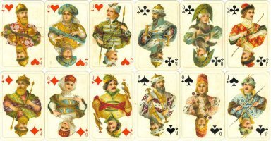 Кстати, эти фотографии легли в основу колоды "Русский стиль", выпущенной к 300-летию дома Романовых.