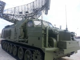 Вот он- Большой артиллерийский тягач,(  это я в 1979 и 2018)П-40.Привет ПВО. Харьков и ст. Безречная.