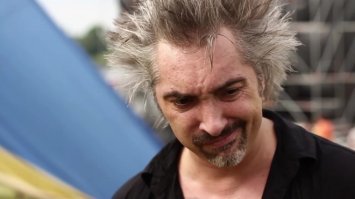 Девушка потеряла зубной протез во время прыжка с парашютом