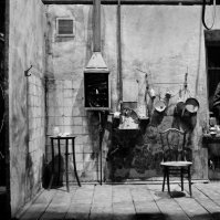 Первая ассоциация со "Сталкером" Тарковского.