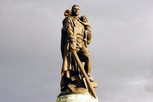 Вот главный Герой!