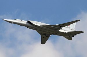 Это Ту-22 М3, а был еще Ту-22 М2 - у него воздухозаборники закругленные.