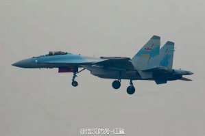Так выглядит один и тех самолётов который я красил в прошлом году.
С чем я по вашему визуально сравнивал Ил-4?