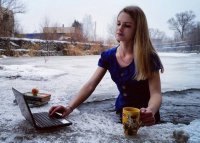 Чай наверное холодный...Аж зубы сводит
