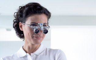 Не увидела ни сути, ни морали, ни самого события. 
Мне пора сменить окулиста?